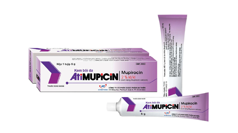 Atimupicin chứa mupirocin 2%, giúp điều trị viêm nang lông do vi khuẩn nhạy cảm