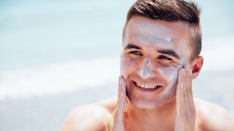 Top kem chống nắng cho nam được yêu thích nhất hiện nay 1