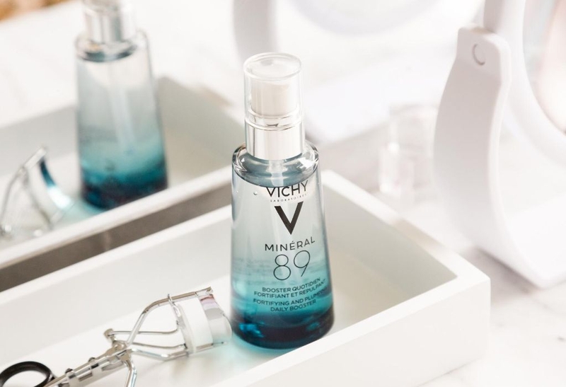 Tinh chất chứa HA dưỡng ẩm và khóa ẩm của thương hiệu Vichy