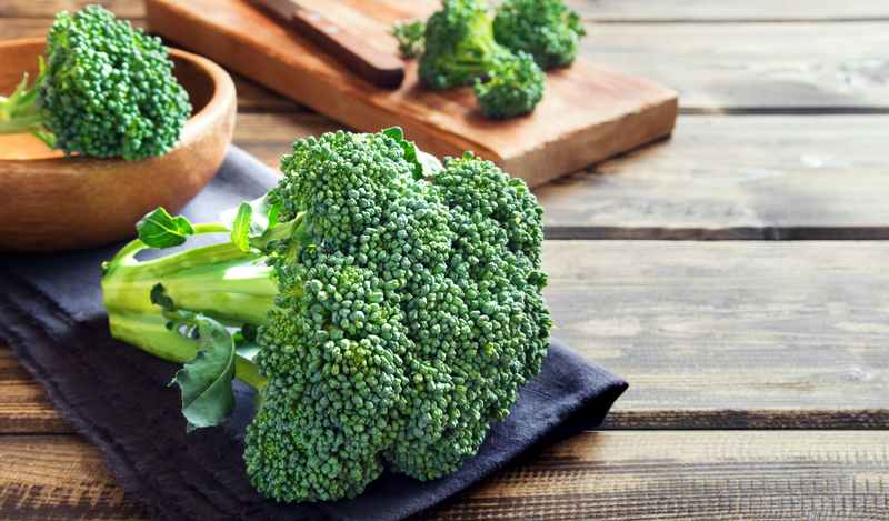 Bông cải xanh giúp làm sạch và đánh bóng răng