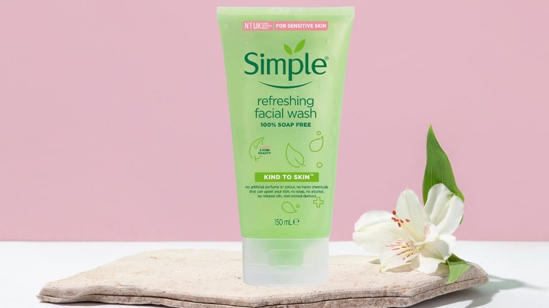 Top sữa rửa mặt cho da dầu mụn nhạy cảm nhất định phải biết 4