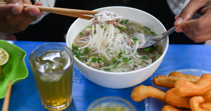 Trà đá: Có nên uống sau khi ăn không?