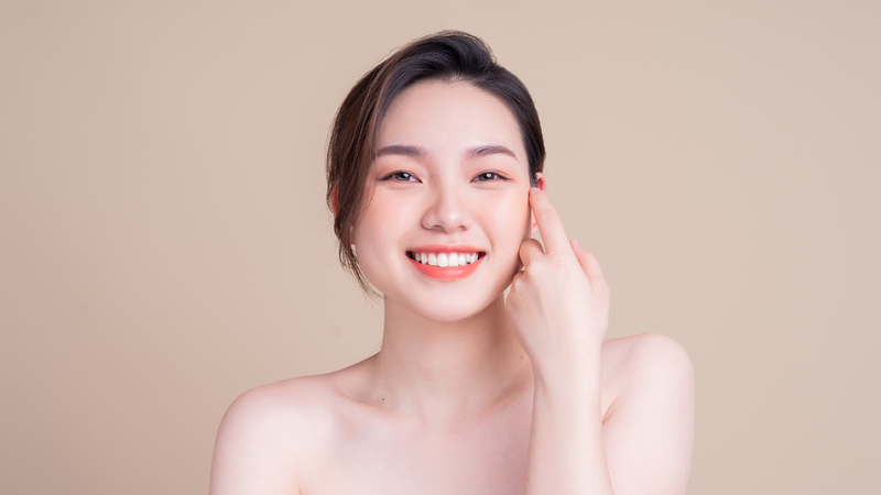 Trà đào cam sả chứa vitamin C và nhiều dưỡng chất có lợi trong sức khỏe làn da