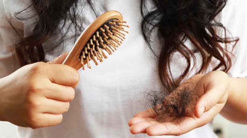 Trả lời câu hỏi: Bà bầu có được dùng dầu gội khô không? - 2