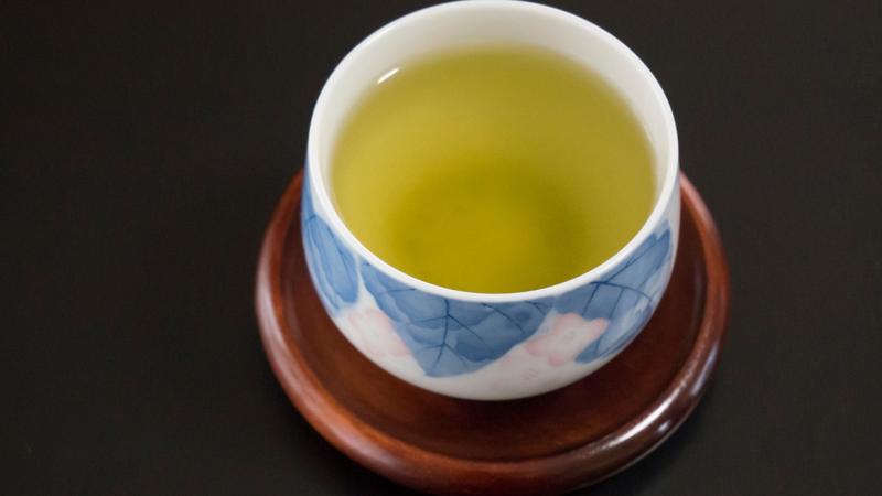 Trà xanh giúp hỗ trợ giảm căng thẳng và lo âu