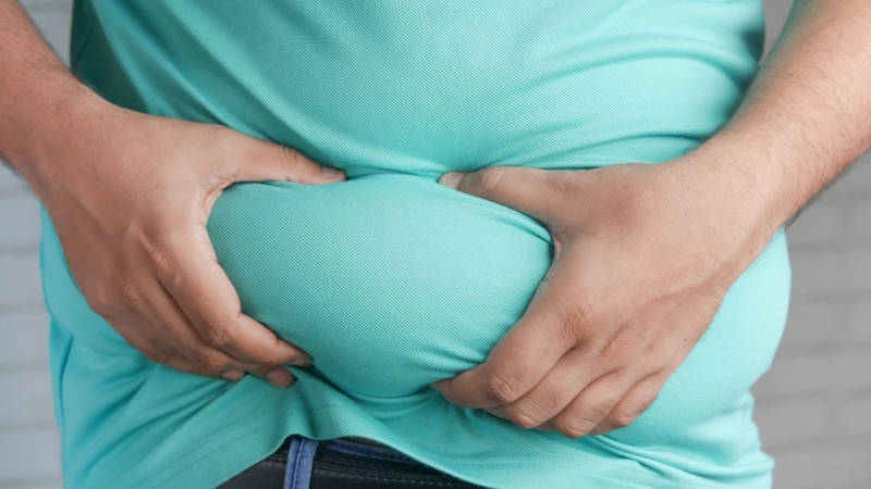 Ăn nhiều kéo dài do trầm cảm có thể làm tăng nguy cơ tăng cân và béo phì