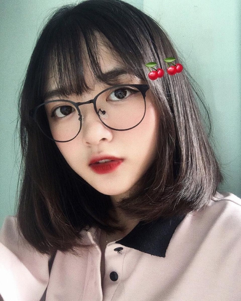 Bật mí 7 mẹo trang điểm cho người đeo kính cực hữu ích 5