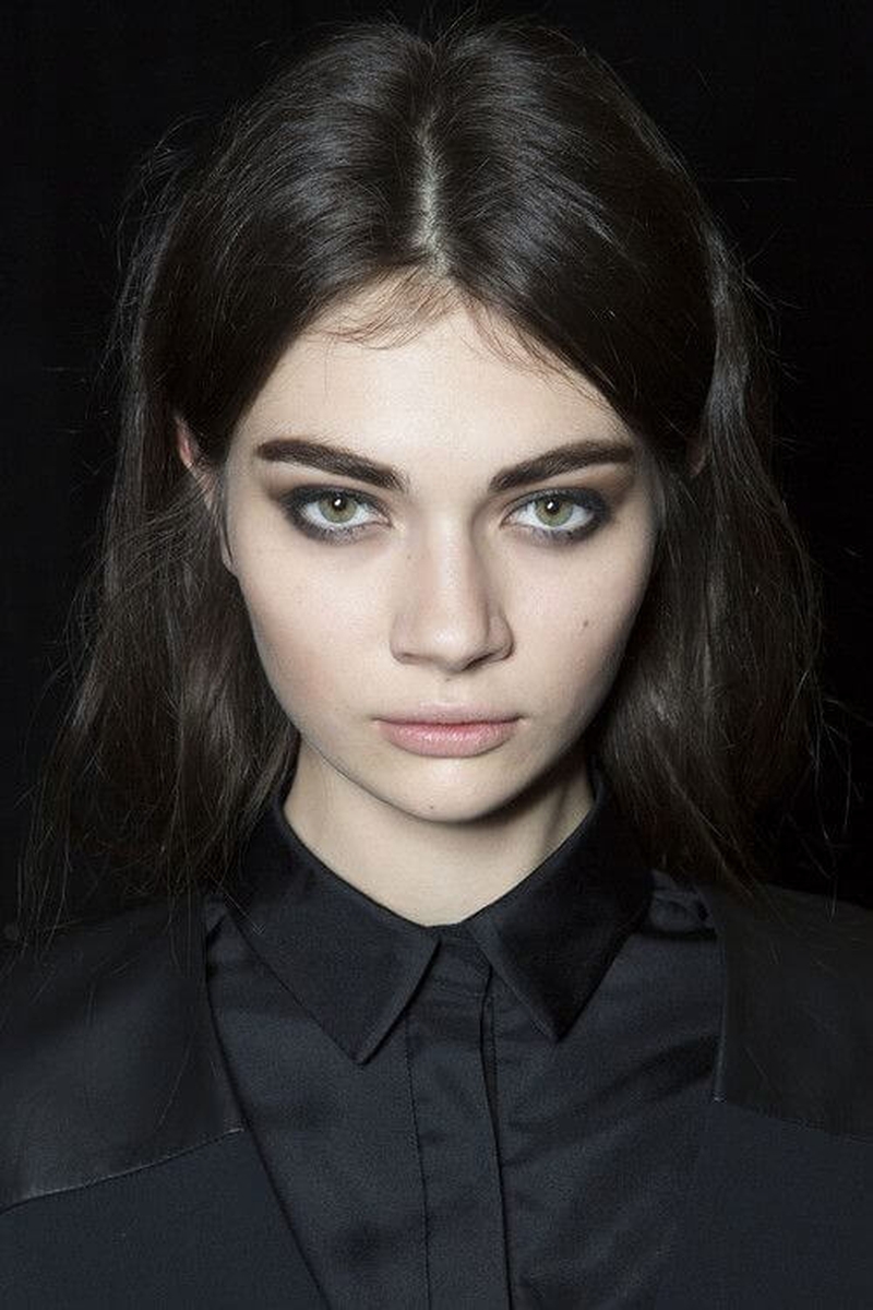 Mẫu trang điểm mắt khói ấn tượng 1