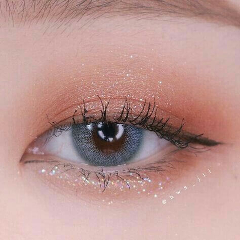 Mẫu trang điểm mắt khói ấn tượng 2