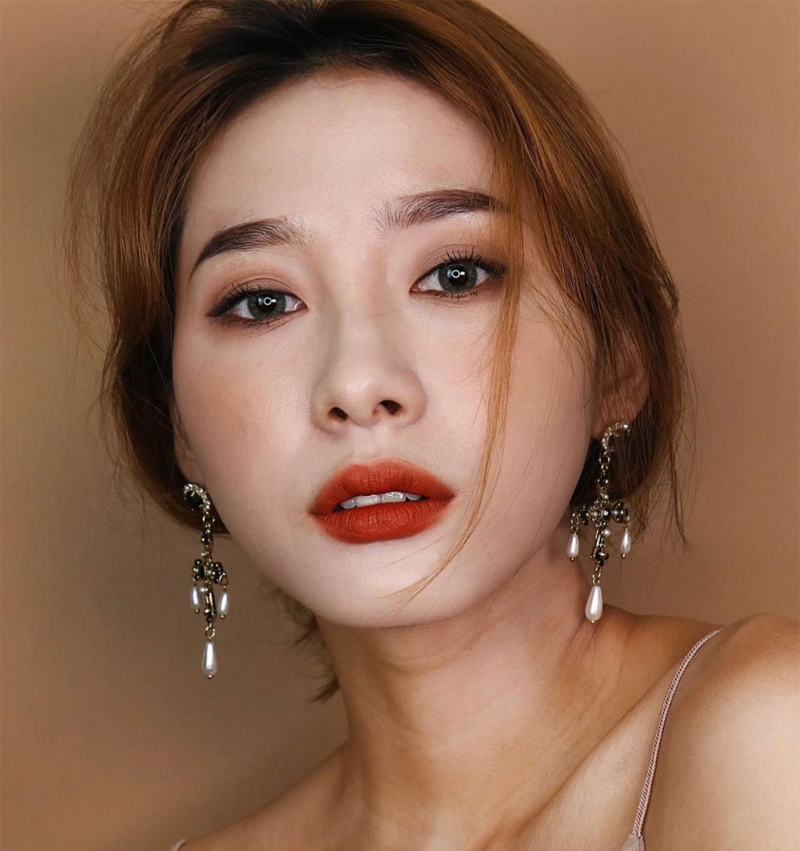 Điểm danh những màu son các nàng không nên bỏ qua trong dịp Tết này 2