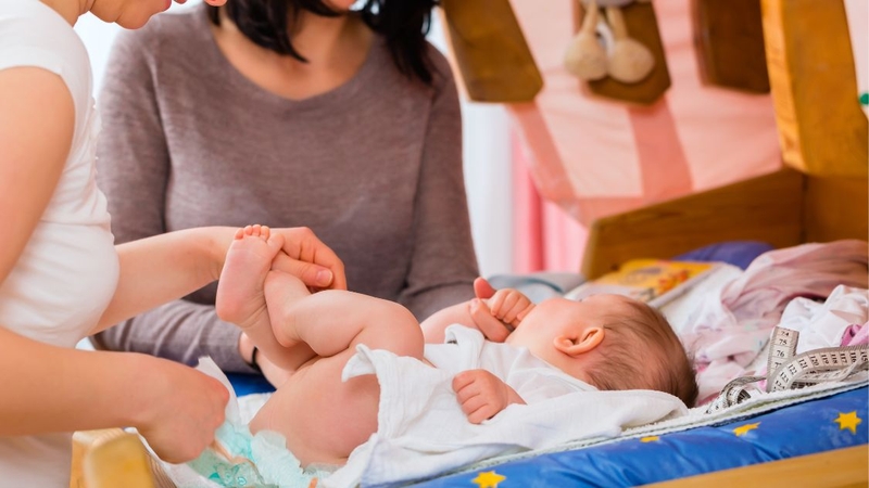 Trẻ 2 tháng tuổi 7 ngày không đi ngoài có sao không 1