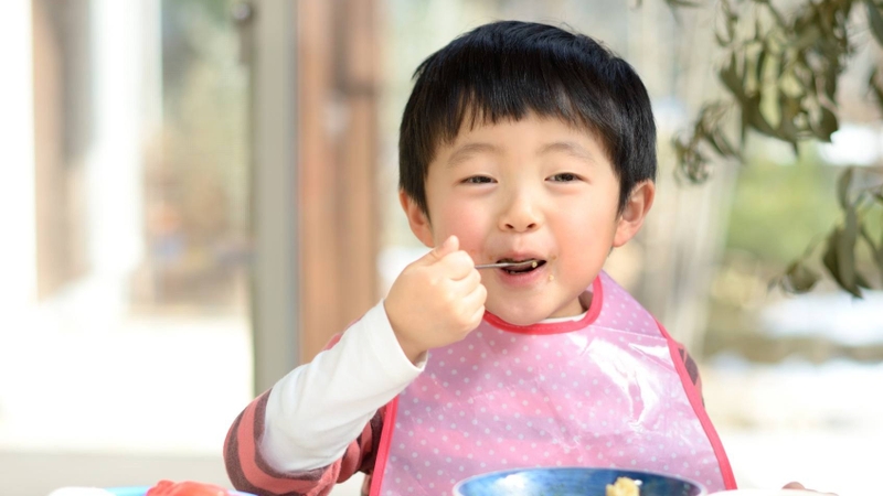 Trẻ 2 tuổi bộc lộ nhiều cảm xúc hơn