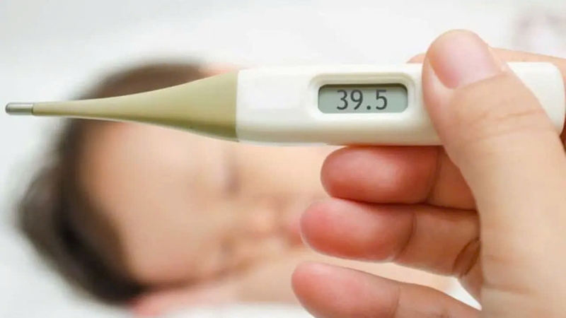 Trẻ 6 tháng bị sốt: Nguyên nhân, triệu chứng và cách chăm sóc 1