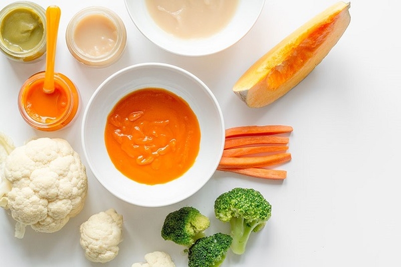 Cháo ăn dặm trong thực đơn cho trẻ 6 tháng tăng cân