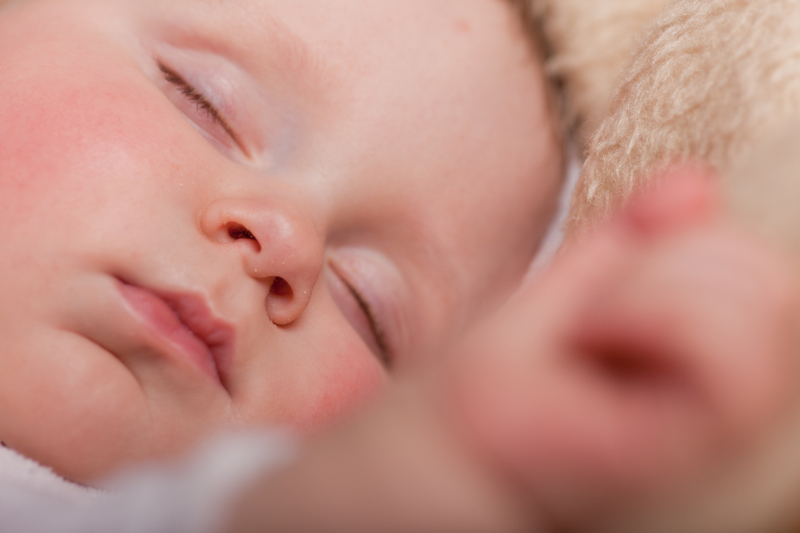 Trẻ 7 tháng tuổi đi ngoài màu xanh và các nguyên nhân mẹ bỉm nên biết 3