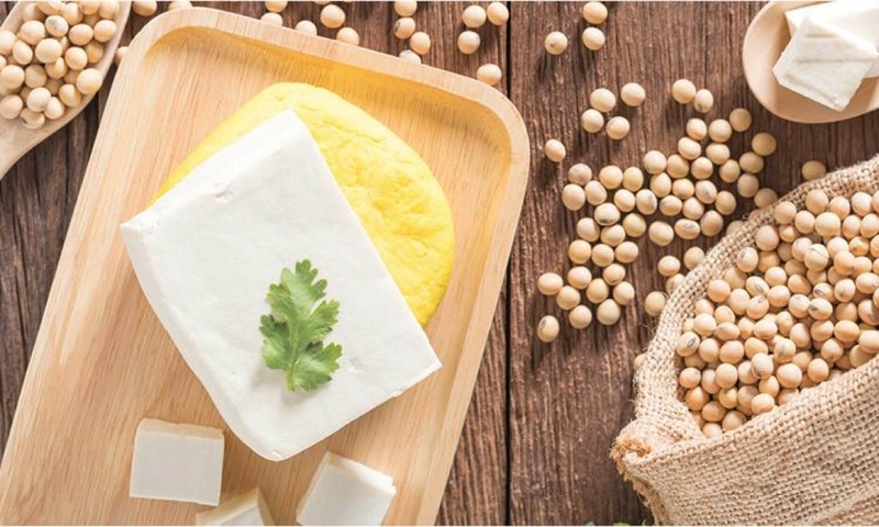 Trẻ ăn nhiều đậu phụ có tốt không? Những điều cha mẹ cần lưu ý khi cho trẻ ăn đậu phụ 2