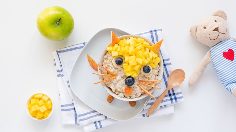 Trẻ ăn quá lâu có hại không? Khắc phục bằng cách nào? 4