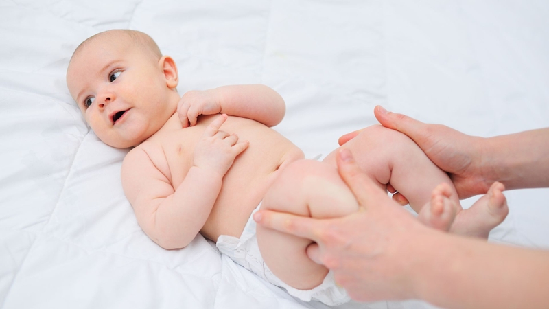 Trẻ ăn thô sớm có đau dạ dày không? Nguyên nhân và cách phòng tránh 1