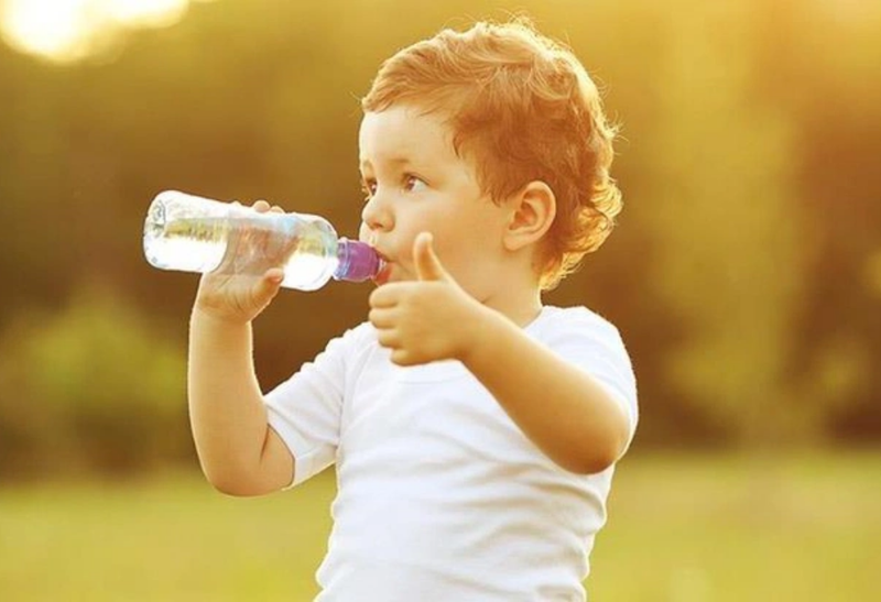 Trẻ bị chuột rút có đáng lo ngại không? Nguyên nhân và cách xử trí đúng của ba mẹ 4