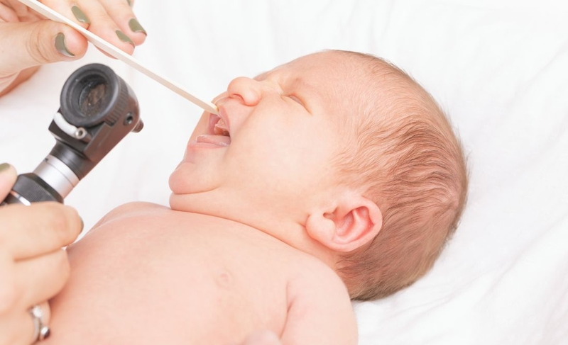 Trẻ bị đổ ghèn mắt và chảy nước mũi​: Nguyên nhân và cách điều trị 4