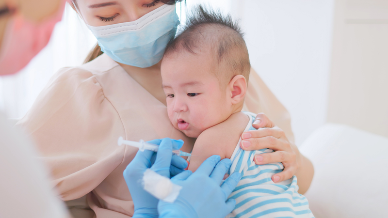 Trẻ bị ho sau khi tiêm phòng 6 trong 1: Nguyên nhân và cách xử lý 2