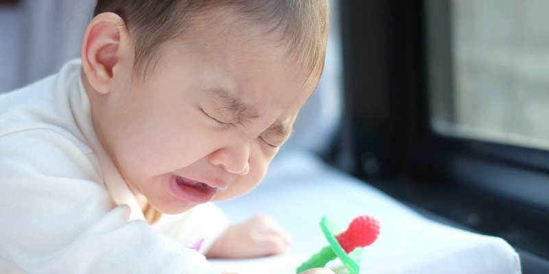 Trẻ bị ho sốt sổ mũi uống thuốc gì? Kinh nghiệm dành cho bố mẹ 1