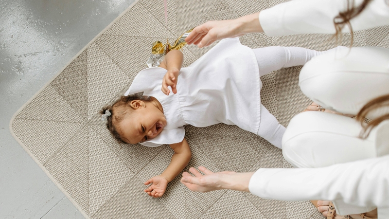 "Trẻ bị ngã đập đầu cần theo dõi bao lâu?" là vấn đề được nhiều phụ huynh quan tâm