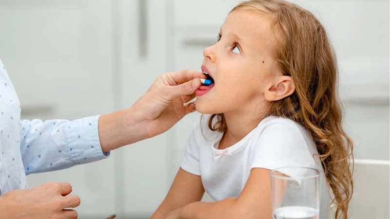 Trẻ bị viêm ruột uống thuốc gì còn tùy thuộc vào nguyên nhân gây bệnh