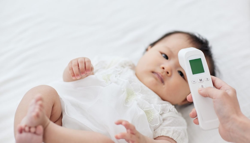 Trẻ bú sữa mẹ có cần tiêm vắc xin không 4