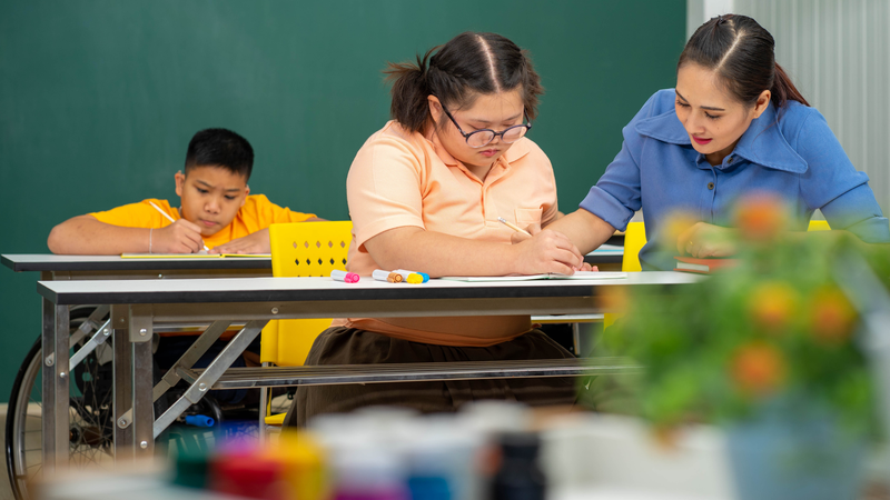 Trẻ đặc biệt là gì? Những biểu hiện đặc biệt của trẻ ở nhà 1