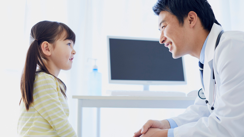 Trẻ đang uống kháng sinh có tiêm phòng được không​? Những lưu ý cần biết 1