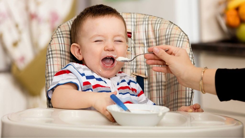 Phân trẻ bú sữa công thức có gì khác so với bình thường? 4