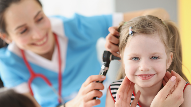 Trẻ em bị viêm tai giữa uống thuốc gì? Cách phòng tránh bệnh viêm tai giữa5