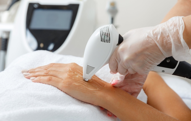 Khám phá bí quyết trẻ hóa bàn tay không phải ai cũng biết 3