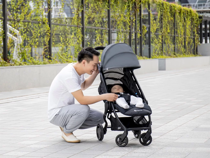 Trẻ mấy tháng dùng được xe đẩy? Chọn xe đẩy thế nào cho tốt? 1