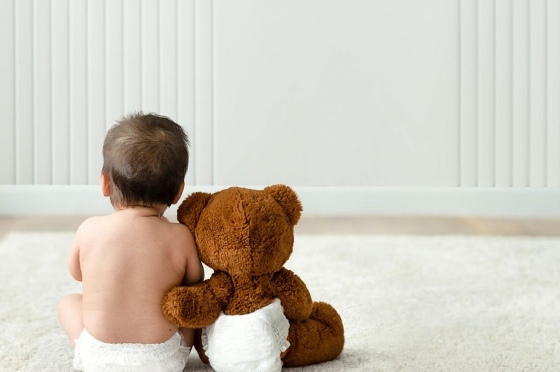 Trẻ mấy tháng gọi biết quay lại?