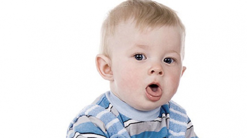 Trẻ mấy tháng tuổi được dùng mật ong?