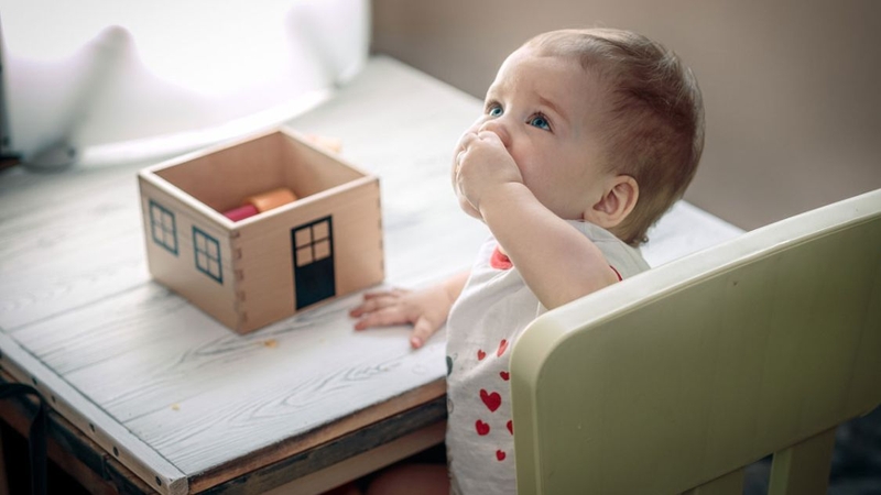 Trẻ nuốt phải nhựa có sao không? Cách xử lý khi trẻ nuốt phải nhựa 1