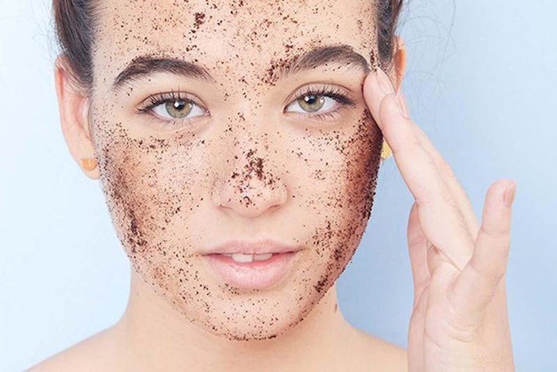 Trẻ ra 10 tuổi với cách xóa nếp nhăn trên trán tại nhà