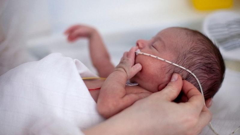 Trẻ sinh non 7 tháng có khó nuôi không? 3