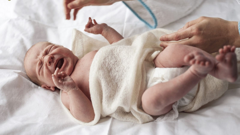 Trẻ sơ sinh 1 tháng bị táo bón có nguy hiểm không?