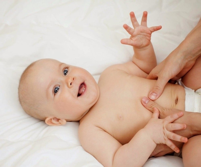 Trẻ sơ sinh khi nào mọc lông mày là câu hỏi được nhiều bà mẹ trẻ thắc mắc.-3