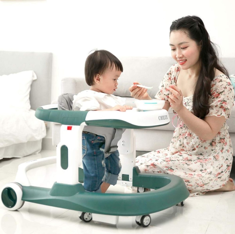 Trẻ sơ sinh mấy tháng biết ngồi? Lưu ý khi tập ngồi cho bé3