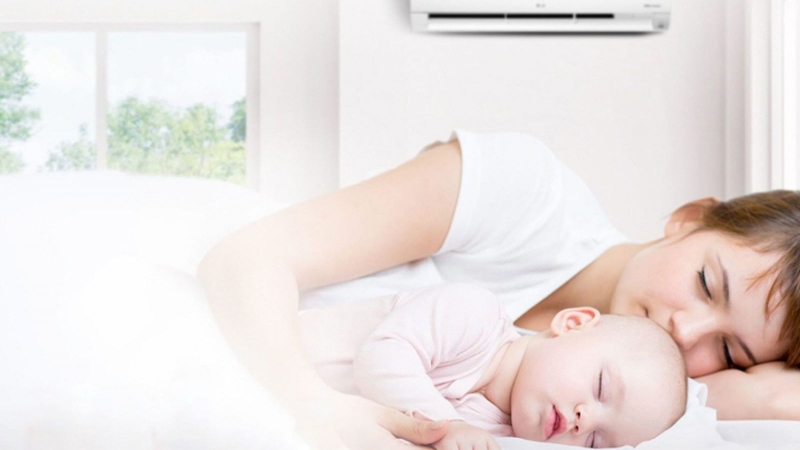 Trẻ sơ sinh nằm quạt hay máy lạnh tốt hơn? 3