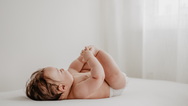 Các khuyến cáo y khoa đều ưu tiên tư thế nằm ngửa trong suốt năm đầu đời