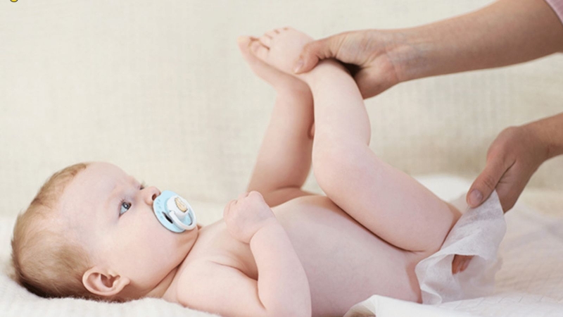 Trẻ sơ sinh uống canxi có bị táo bón không?