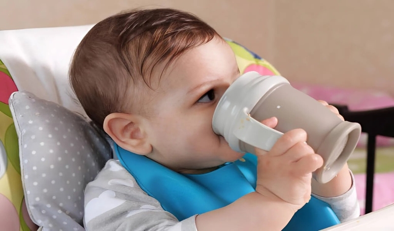 Trẻ sơ sinh uống nước cơm được không? Những điều mẹ cần biết 2