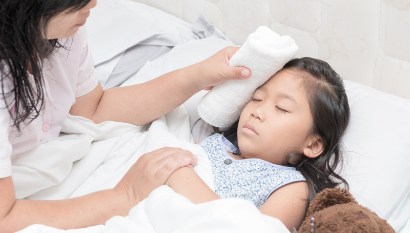 Trẻ sốt cao không hạ mặc dù đã dùng thuốc hạ sốt: Nguyên nhân và hướng xử trí 1