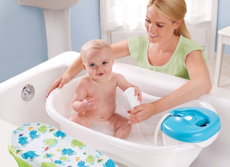 Trẻ sốt mọc răng có nên tắm không? Chăm sóc trẻ sốt mọc răng như thế nào? 3