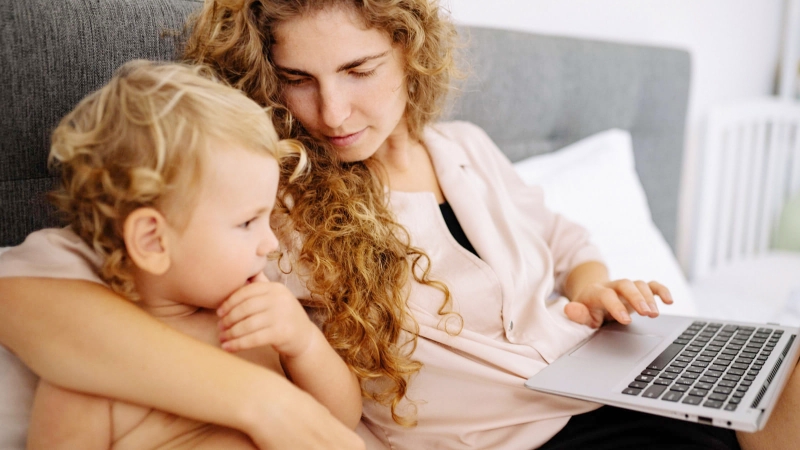 Trẻ tự kỷ hay cắn nguyên nhân và cách giúp trẻ điều chỉnh - 2